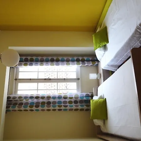 Casa de hóspedes Residencial Mariazinha By Petit 2*