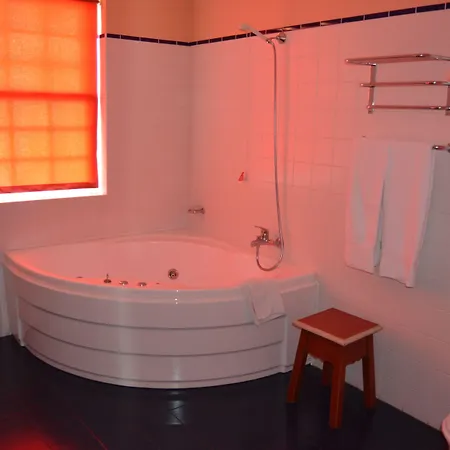 酒店 Residencial Mariazinha 2*