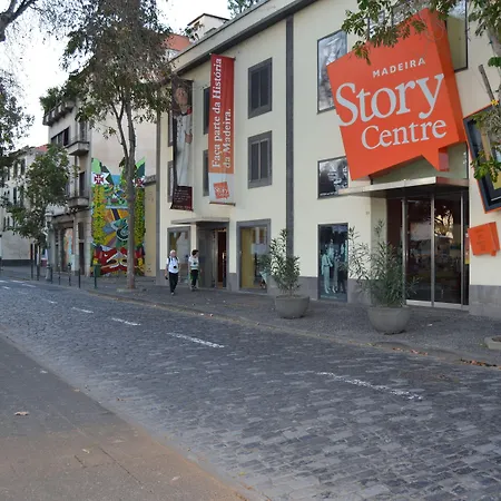 Residencial Mariazinha Otel 2*