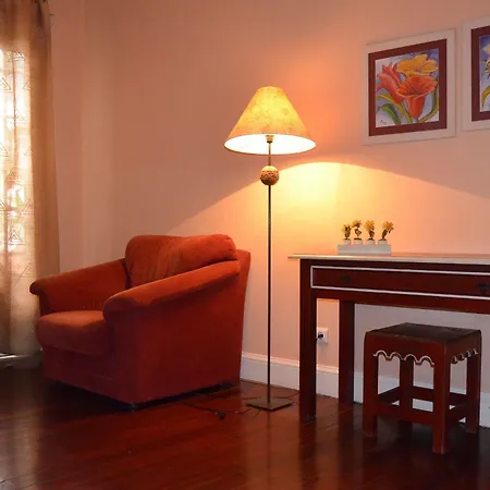Πανσιόν Residencial Mariazinha By Petit Φουνκάλ