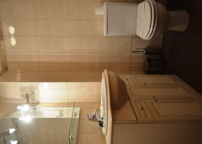 Hotel Residencial Mariazinha 2*