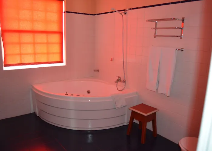 Hotel Residencial Mariazinha 2*